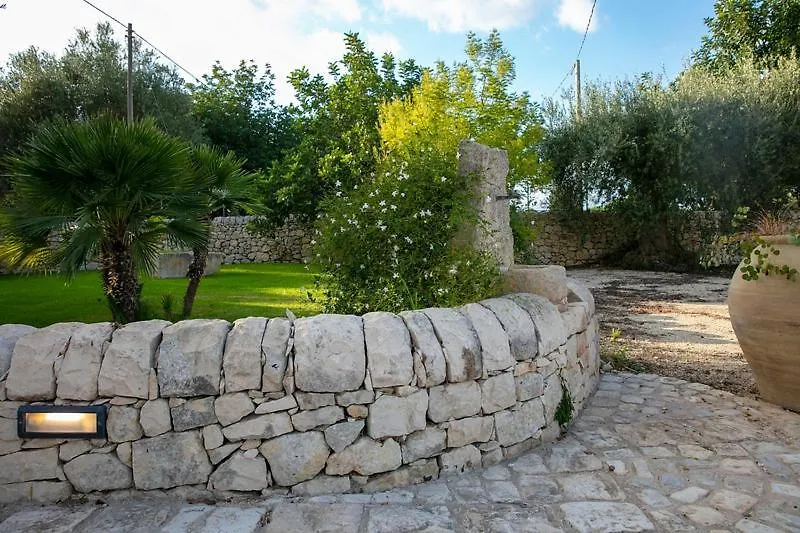 Villa Sike Modica 0*,