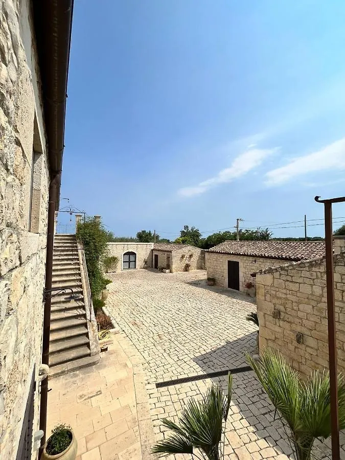 Villa Sike Modica Farm stay